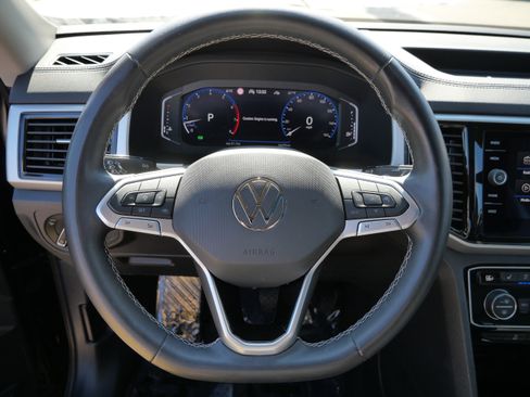 Certified 2021 Volkswagen Atlas SEL Premium image 26