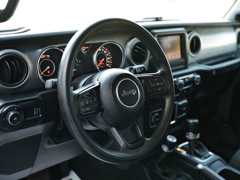 Used 2023 Jeep Wrangler Willys image 19