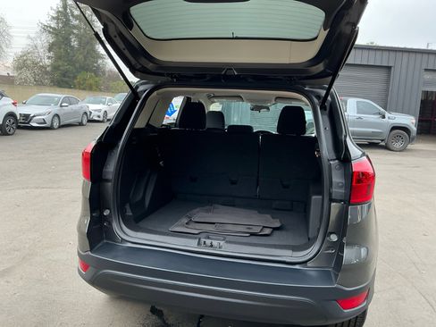 Used 2019 Ford Escape S image 26