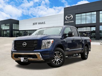 Used 2024 Nissan Titan SV w/ SV Convenience Package