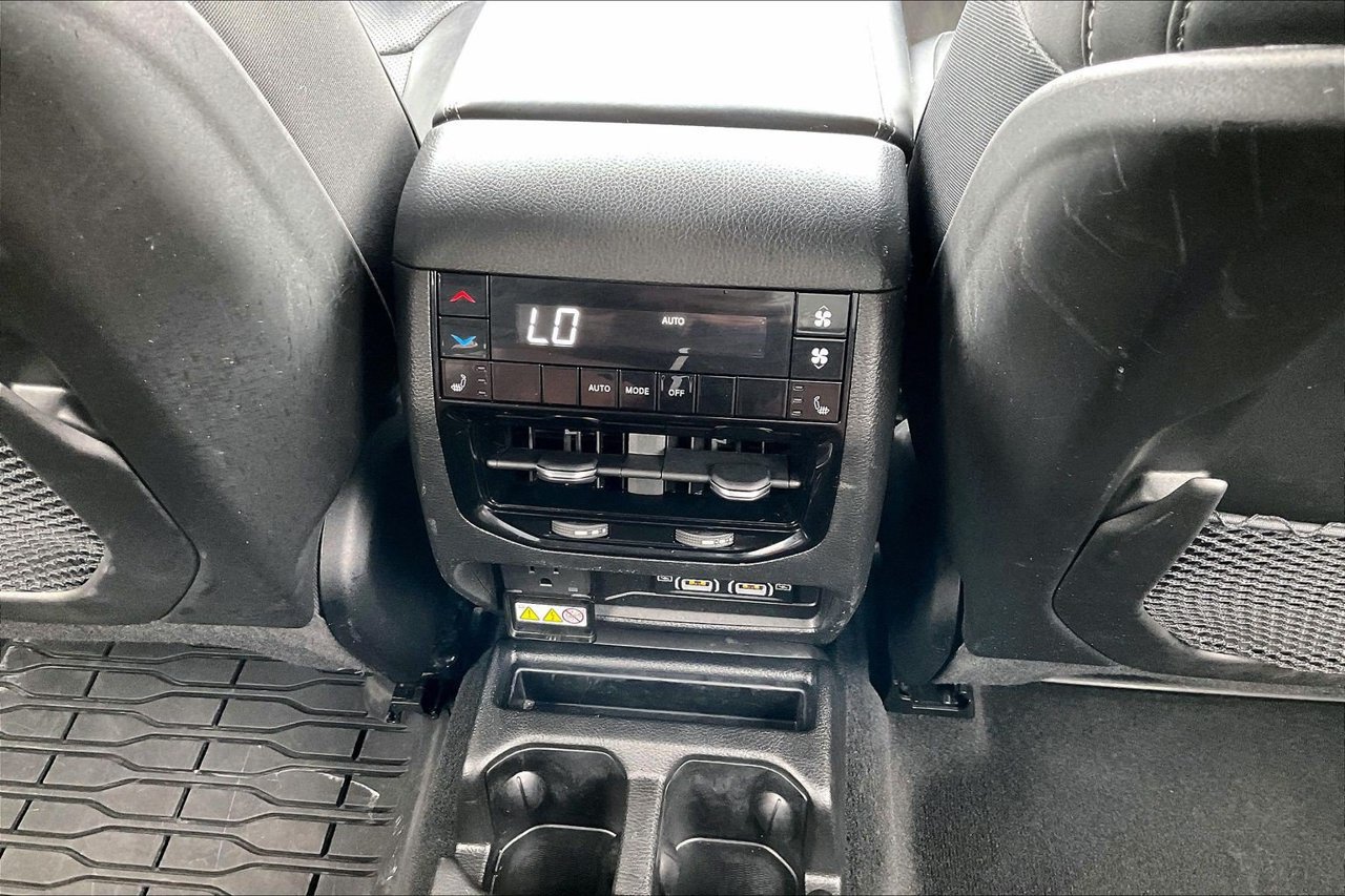 Certified 2023 Jeep Grand Cherokee L Overland AWD/4WD image 17