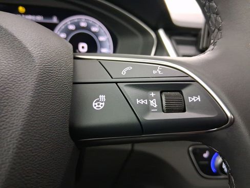 Used 2025 Audi Q5 e Premium image 21