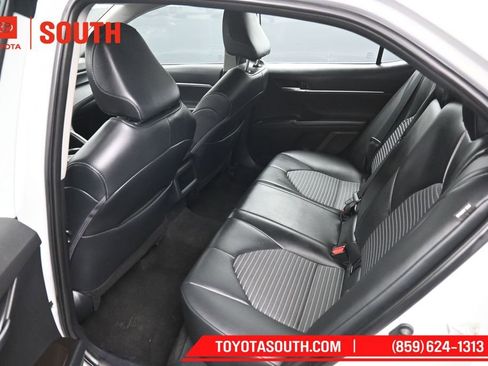 Used 2024 Toyota Camry SE FWD image 10