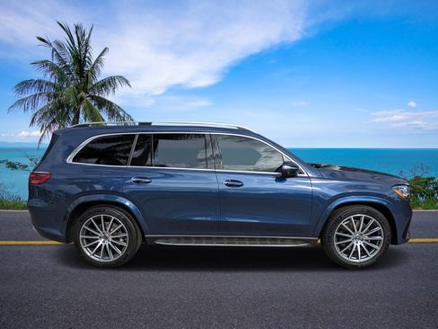 Used 2024 Mercedes-Benz GLS 580 4MATIC image 34