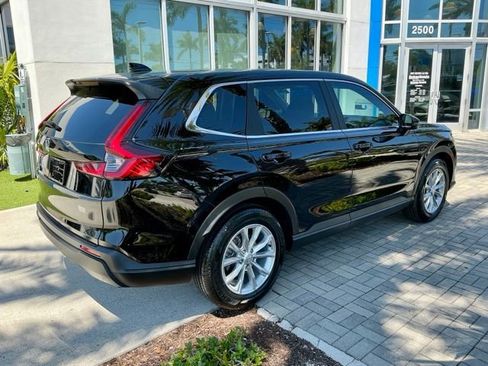 Used 2025 Honda CR-V EX image 6