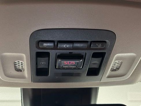 Used 2019 Toyota Camry XSE w/ Navigation Package FWD image 35