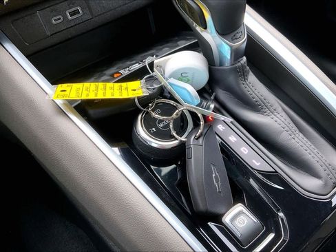 Certified 2024 Chevrolet Colorado ZR2 w/ ZR2 Convenience Package III image 14