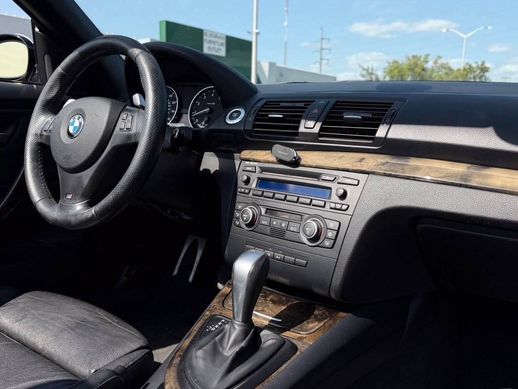 Used 2009 BMW 135i Convertible RWD image 19