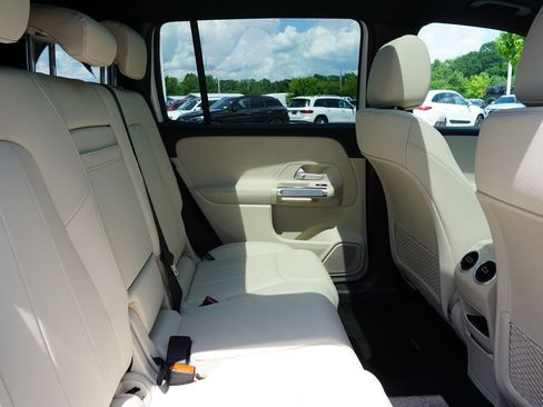 Certified 2025 Mercedes-Benz GLB 250 image 56