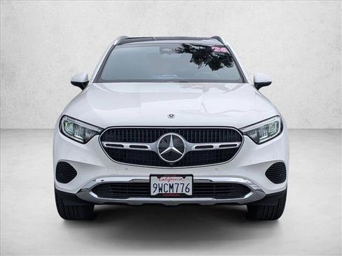 Used 2026 Mercedes-Benz GLC 300 4MATIC image 2