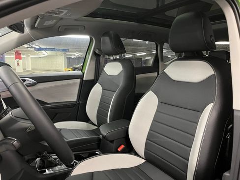 New 2026 Volkswagen Taos SEL AWD/4WD image 19