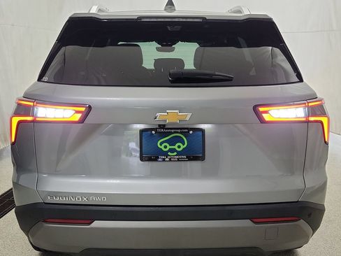 Certified 2025 Chevrolet Equinox LT w/ Convenience Package II AWD/4WD image 4