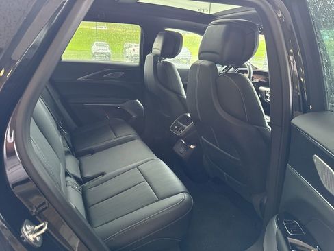 Used 2025 Cadillac Lyriq Sport AWD/4WD image 7
