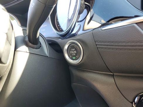 Used 2022 Buick Encore GX Select image 24