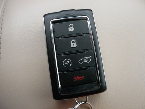 Used 2022 Jeep Grand Cherokee L Limited image 31