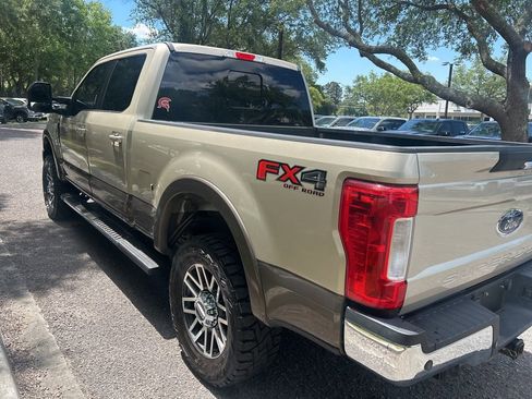 Used 2017 Ford F250 Lariat w/ Lariat Value Package AWD/4WD image 8