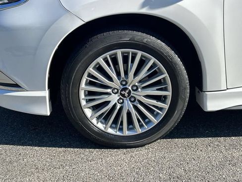 Used 2019 Mitsubishi Outlander SEL AWD/4WD image 10