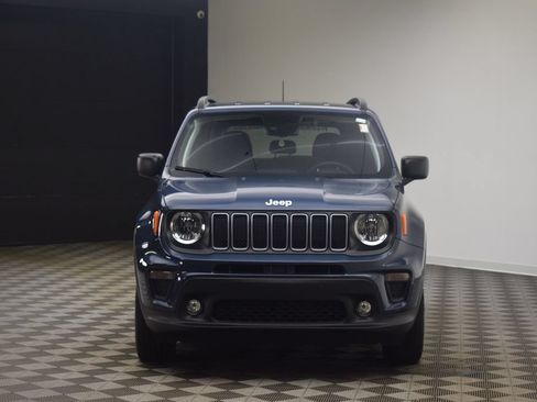 Used 2023 Jeep Renegade Latitude w/ Premium Group AWD/4WD image 21