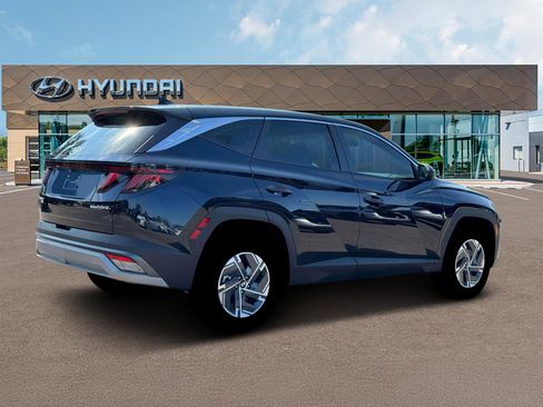 New 2026 Hyundai Tucson Blue SE w/ Tow & Go Package AWD/4WD image 8