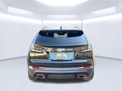 Used 2022 Cadillac XT4 Sport w/ LPO, ONYX Package FWD image 6