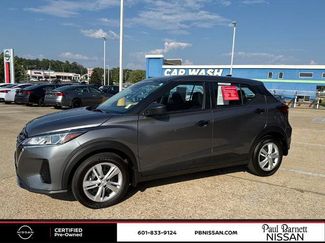 Certified 2025 Nissan Kicks Play S video 2