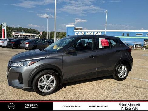 Certified 2025 Nissan Kicks Play S image 2