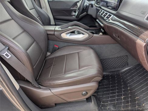 Used 2020 Mercedes-Benz GLS 450 4MATIC image 41