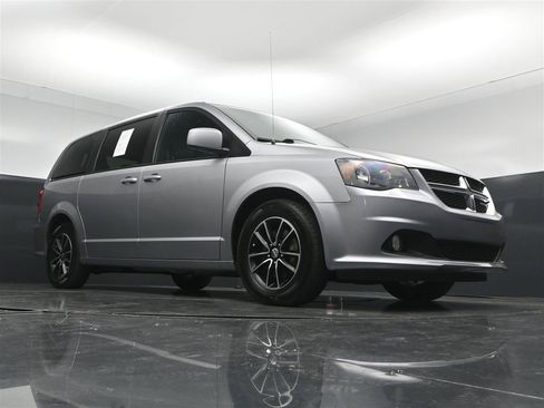 Used 2019 Dodge Grand Caravan GT FWD image 29