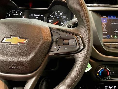 Used 2021 Chevrolet TrailBlazer LS FWD image 19
