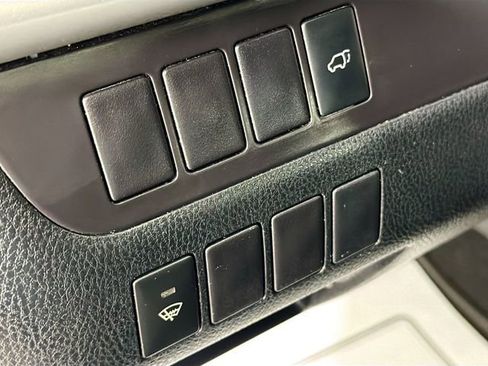 Used 2016 Toyota Highlander XLE AWD/4WD image 10