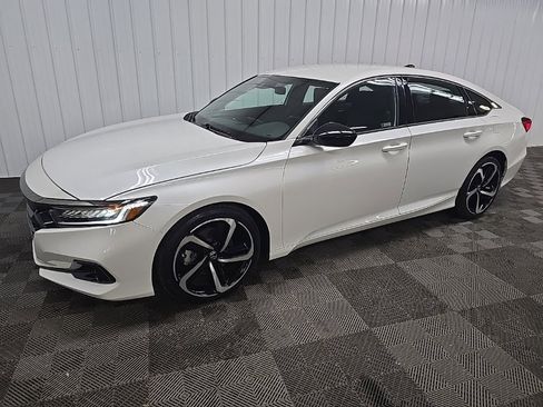 Used 2022 Honda Accord Sport image 6