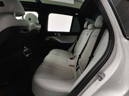 Certified 2023 BMW X5 sDrive40i w/ M Sport Package image 10