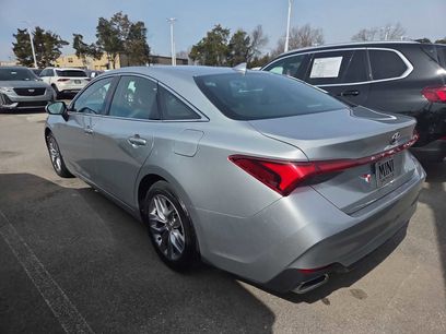 Used 2022 Toyota Avalon XLE w/ Moonroof Package