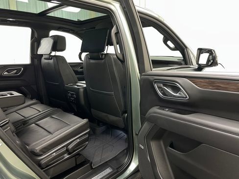 Used 2024 Chevrolet Tahoe Z71 w/ Z71 Off-Road Package AWD/4WD image 47