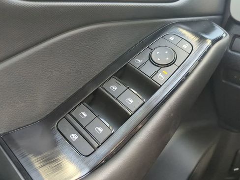 New 2026 Nissan Rogue S image 21