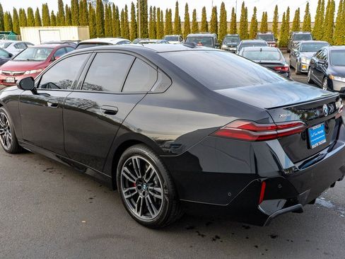 Used 2024 BMW 530i xDrive w/ M Sport Package image 10