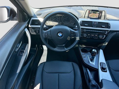 Used 2017 BMW 320i Sedan RWD image 20