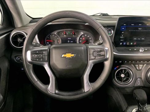 Used 2025 Chevrolet Blazer LT AWD/4WD image 5