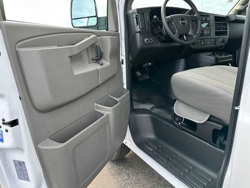 New 2025 GMC Savana 3500 LS w/ Cold Climate Package RWD image 23