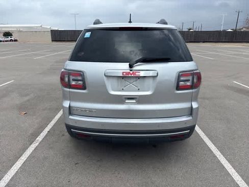 Used 2014 GMC Acadia SLE image 4