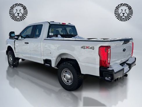 New 2026 Ford F250 XL w/ XL Off-Road Package image 7