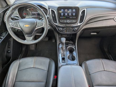 Used 2023 Chevrolet Equinox Premier FWD image 9
