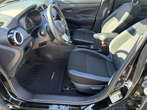 Used 2023 Nissan Versa SV image 17