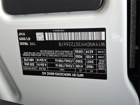 New 2025 Mercedes-Benz Sprinter 2500 image 19