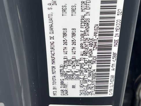 Used 2025 Toyota Tacoma 4x4 Double Cab Hybrid image 30