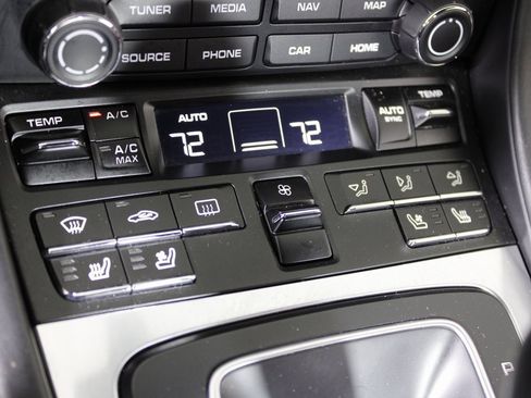 Used 2017 Porsche 911 Carrera 4S image 34