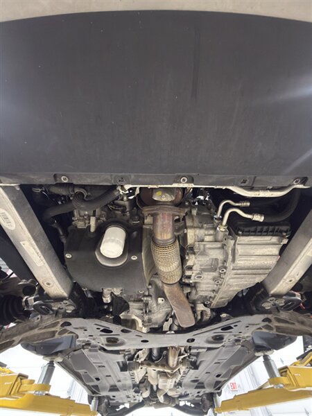 Used 2019 Jeep Cherokee Limited AWD/4WD image 24