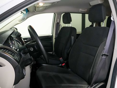 Used 2017 Dodge Grand Caravan SE w/ Power Window Group FWD image 11