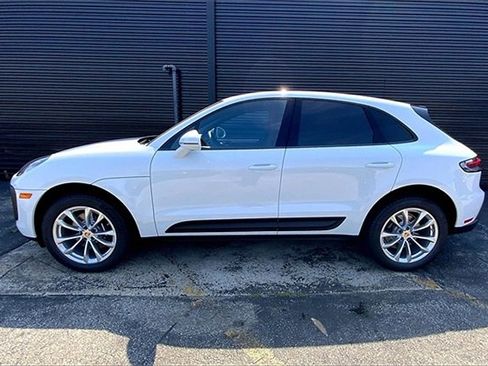 New 2025 Porsche Macan image 2