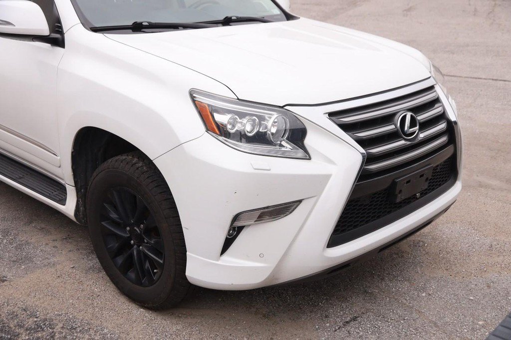 Used 2015 Lexus GX 460 w/ Premium Package AWD/4WD image 2